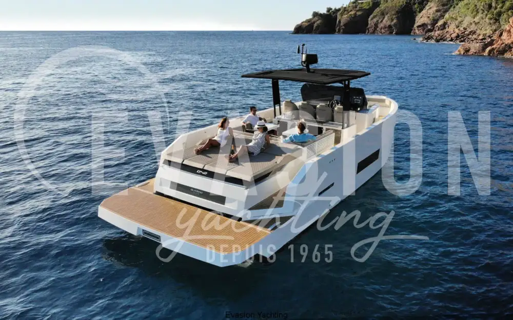 De Antonio YachtsD42 Open