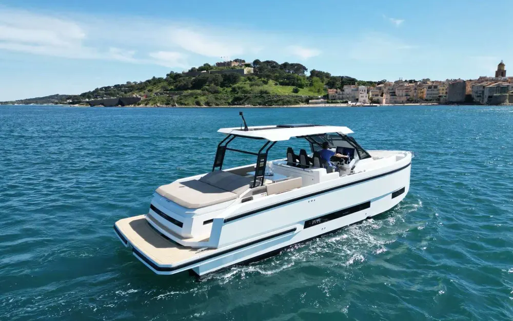 De Antonio YachtsD36 Hard Top