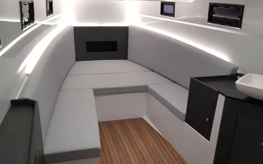 slider 2 Pirelli  42