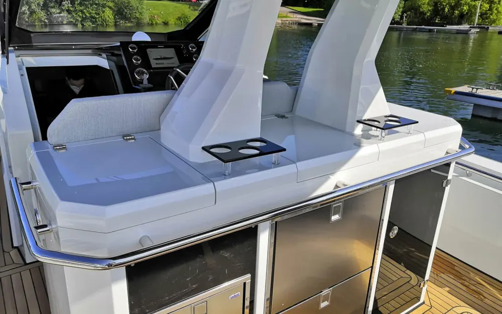 slider 5 Pirelli  42