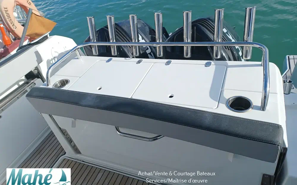 slider 9 Jeanneau Merry Fisher 895