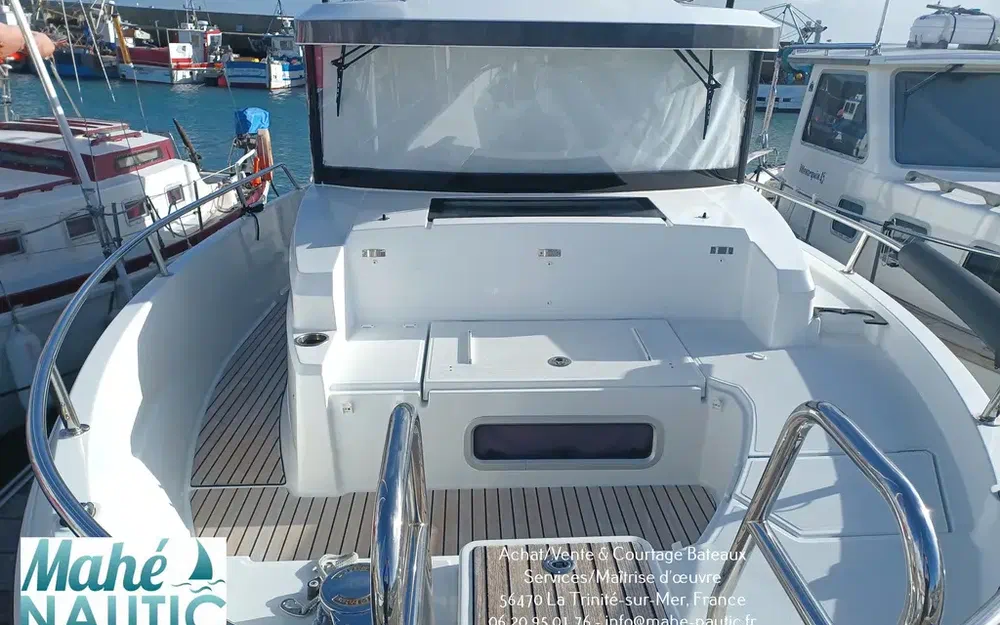 slider 1 Jeanneau Merry Fisher 895