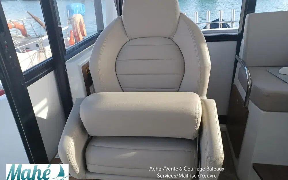 slider 24 Jeanneau Merry Fisher 895