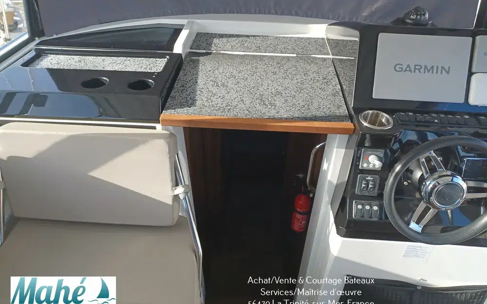 slider 26 Jeanneau Merry Fisher 895