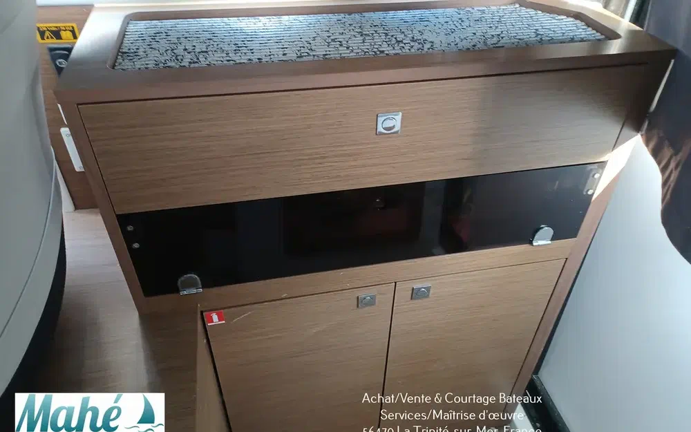 slider 31 Jeanneau Merry Fisher 895