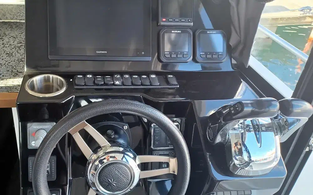 slider 5 Jeanneau Merry Fisher 895