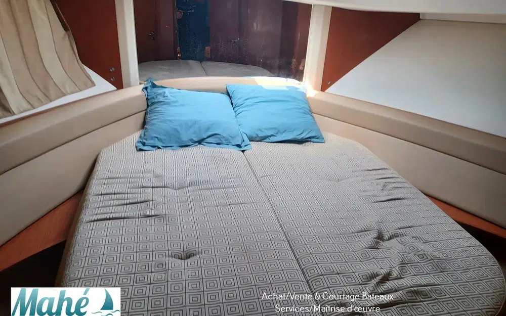 slider 8 Jeanneau Prestige 42