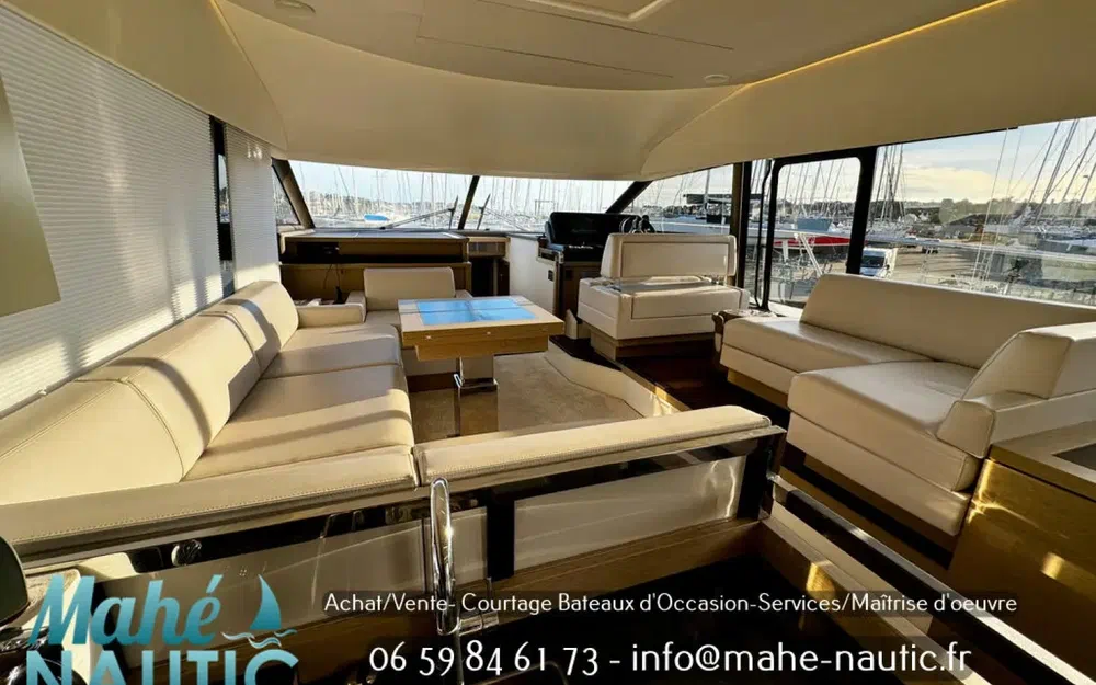 slider 10 Jeanneau Prestige 520