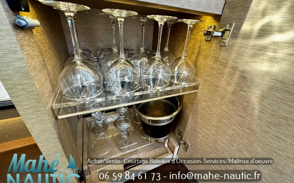 slider 13 Jeanneau Prestige 520