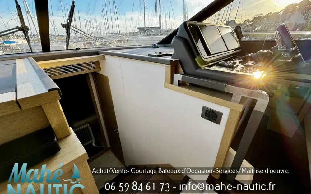 slider 15 Jeanneau Prestige 520