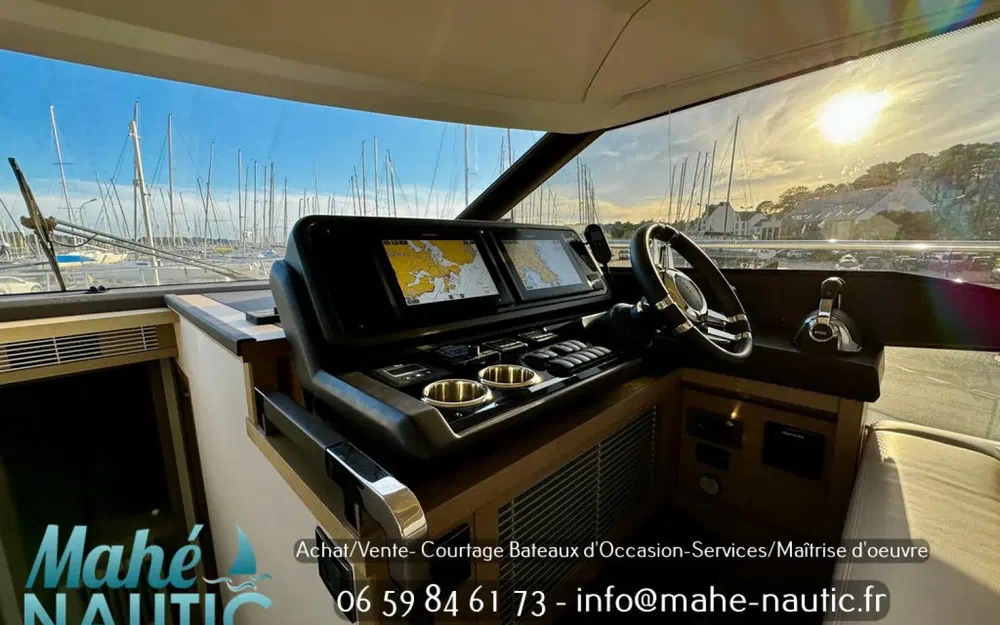 slider 16 Jeanneau Prestige 520