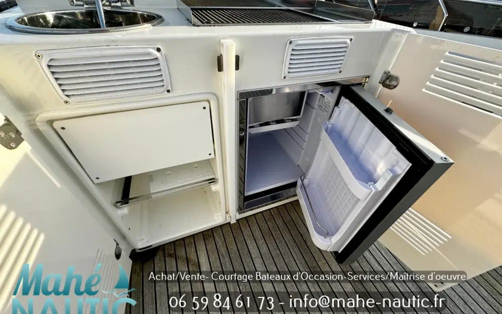 slider 37 Jeanneau Prestige 520