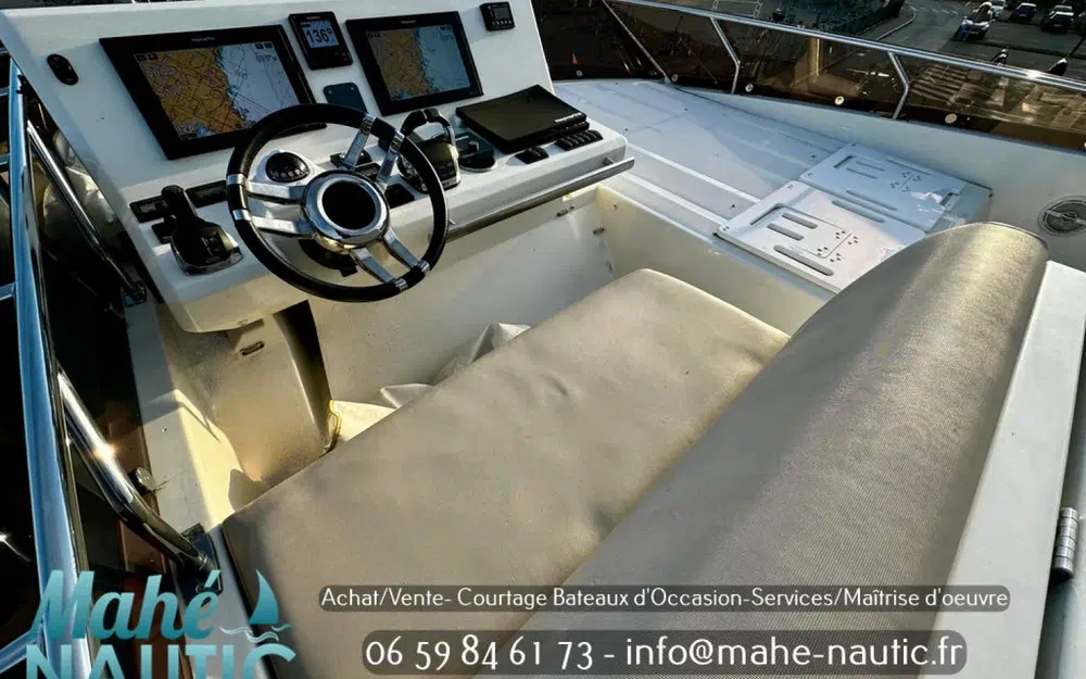 slider 38 Jeanneau Prestige 520