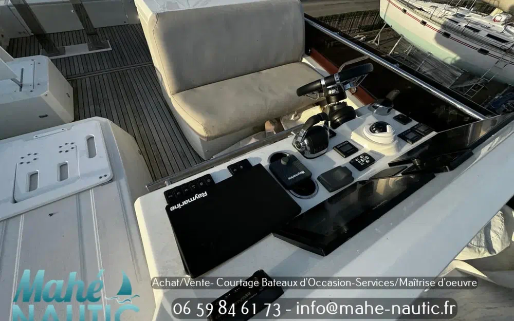 slider 39 Jeanneau Prestige 520