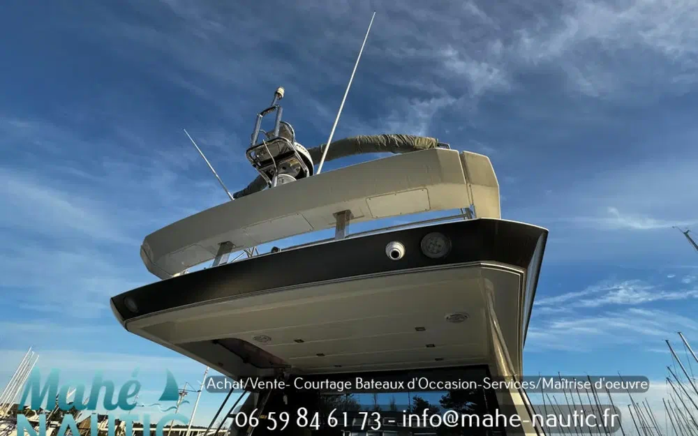 slider 40 Jeanneau Prestige 520