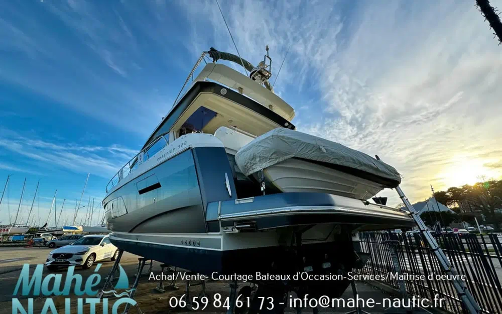 slider 4 Jeanneau Prestige 520