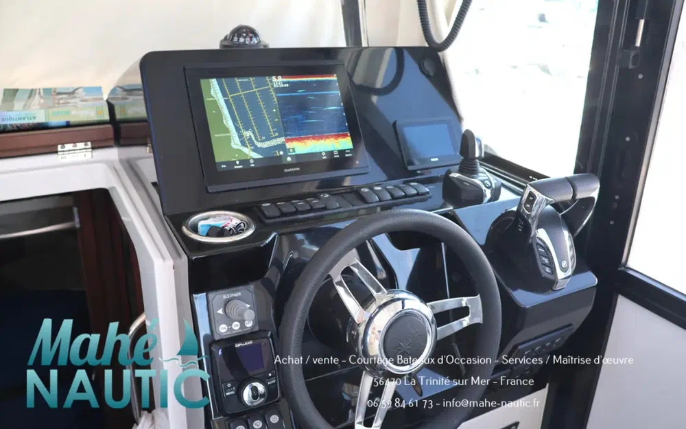 slider 1 Jeanneau Merry Fisher 895