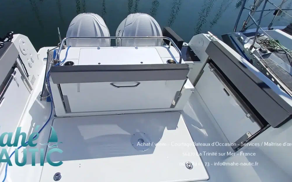 slider 4 Jeanneau Merry Fisher 895