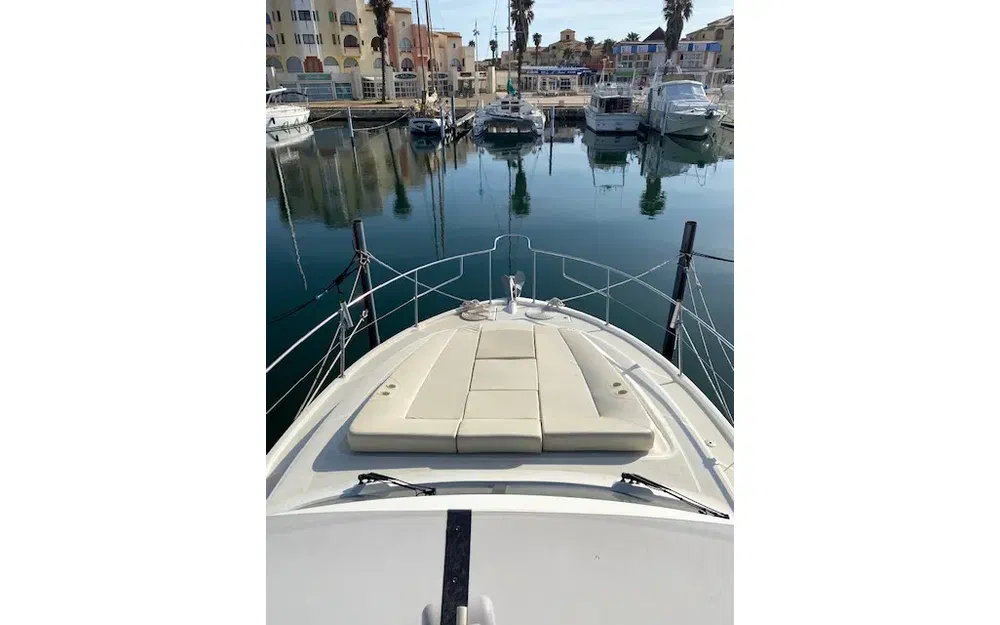 slider 15 Beneteau Antares 42