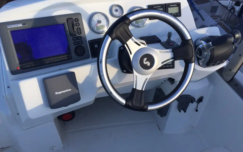 slider 6 Beneteau Antares 42