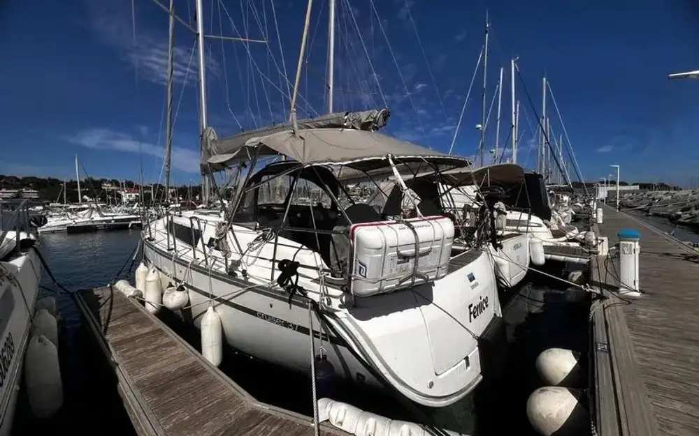 slider 0 Bavaria  37 Cruiser