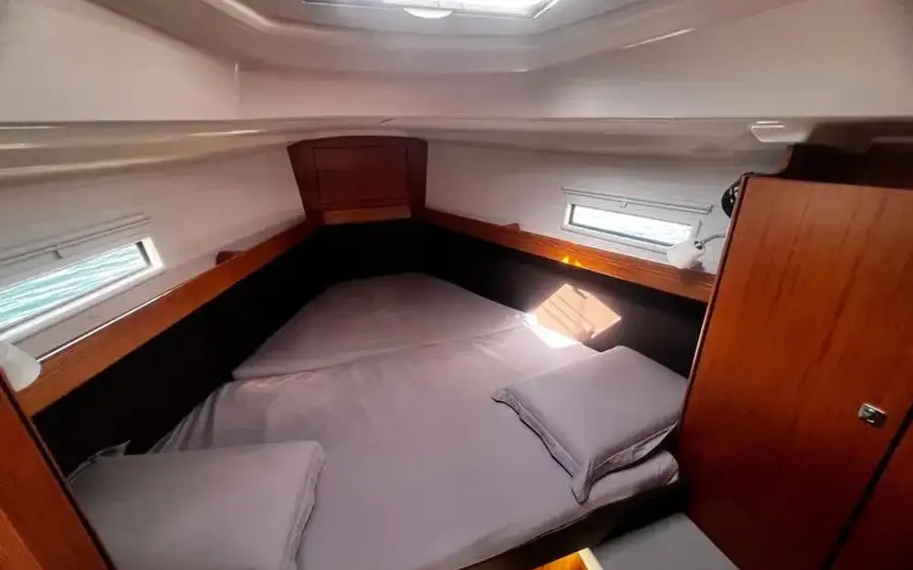 slider 8 Bavaria  37 Cruiser