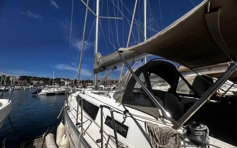 slider 20 Bavaria  37 Cruiser