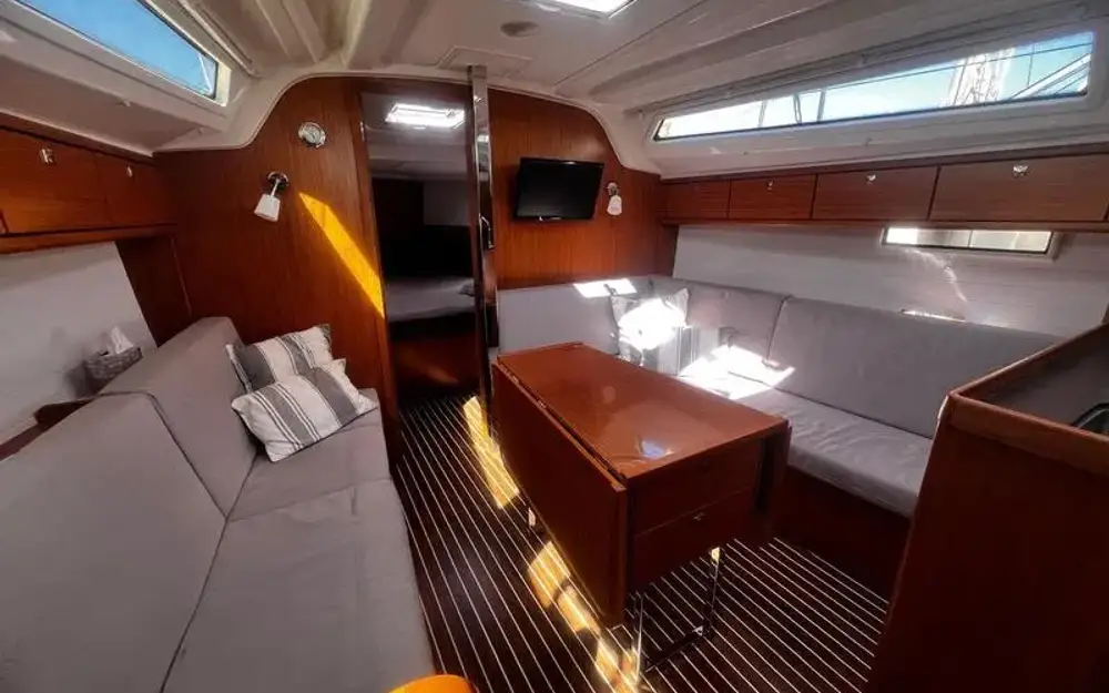 slider 61 Bavaria  37 Cruiser
