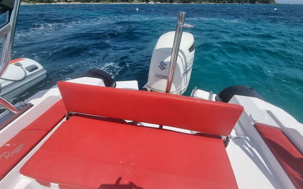 slider 1 Ranieri Cayman 26 Sport Touring