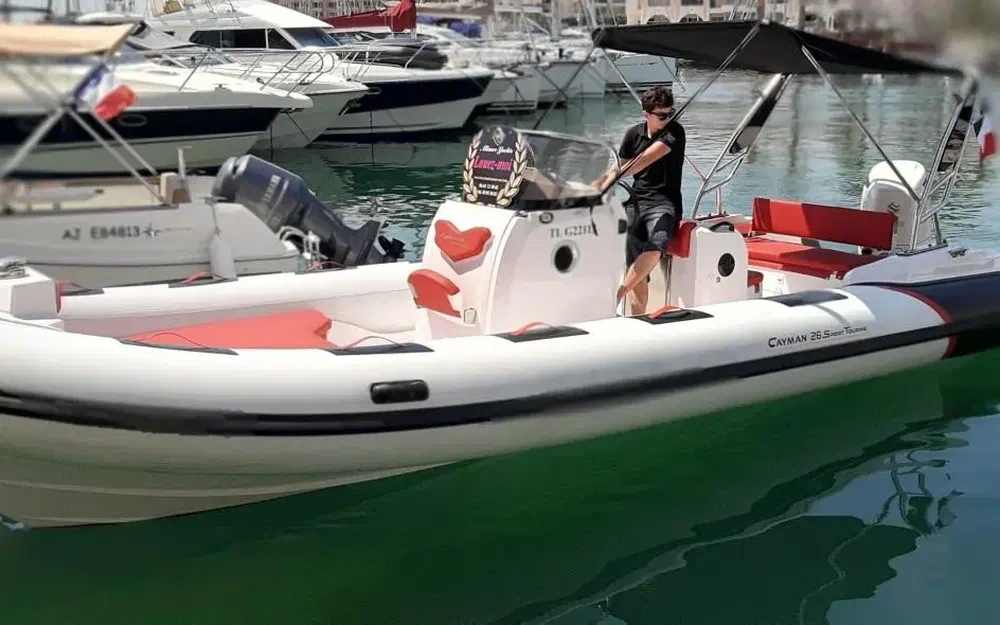 slider 5 Ranieri Cayman 26 Sport Touring