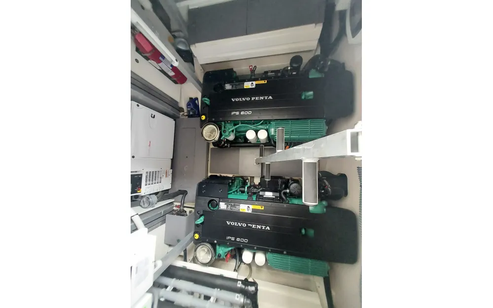 slider 27 Jeanneau Prestige 500 Fly - null