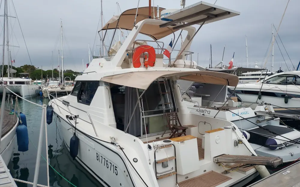 Gibert MarineJamaica 38