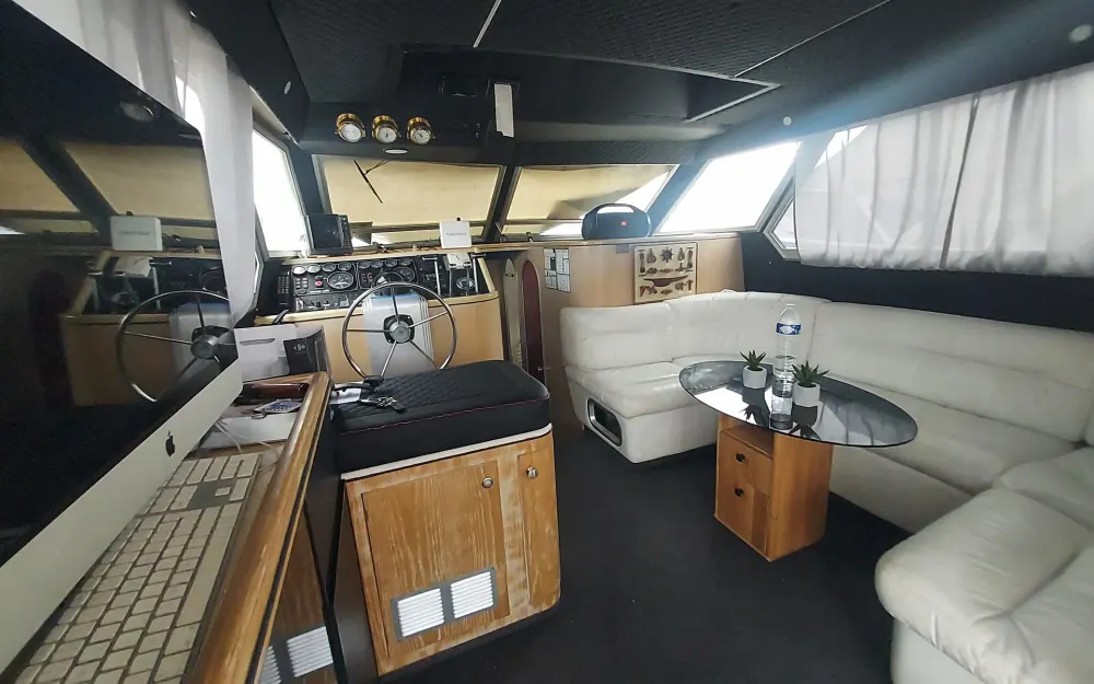 slider 2 Gibert Marine Jamaica 38 - null