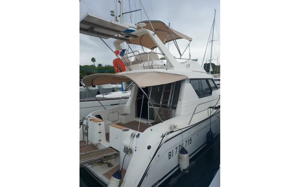 slider 5 Gibert Marine Jamaica 38 - null