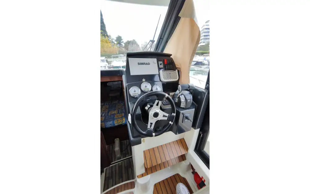 slider 5 Quicksilver Activ 855 Cruiser