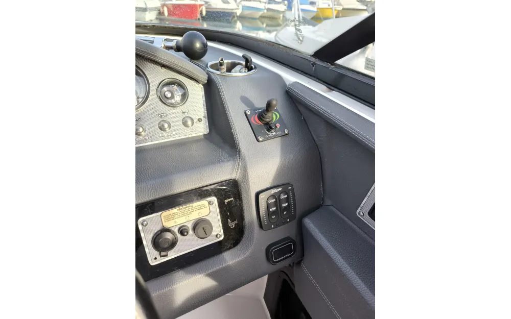 slider 24 Regal  2800 - null