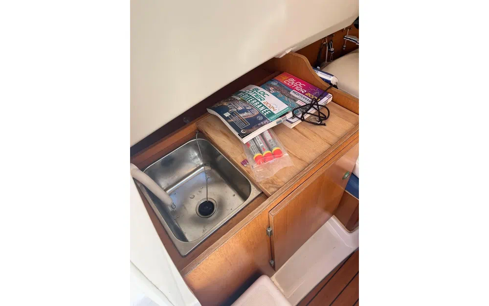 slider 3 Jeanneau Cap Camarat 755