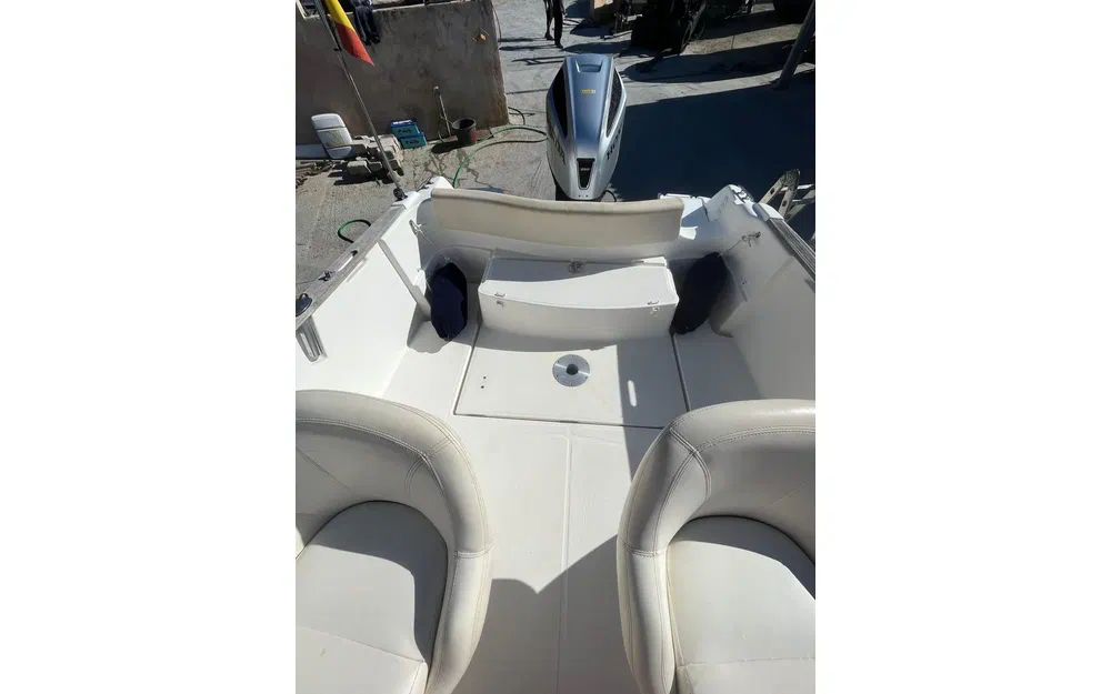 slider 6 Jeanneau Cap Camarat 755