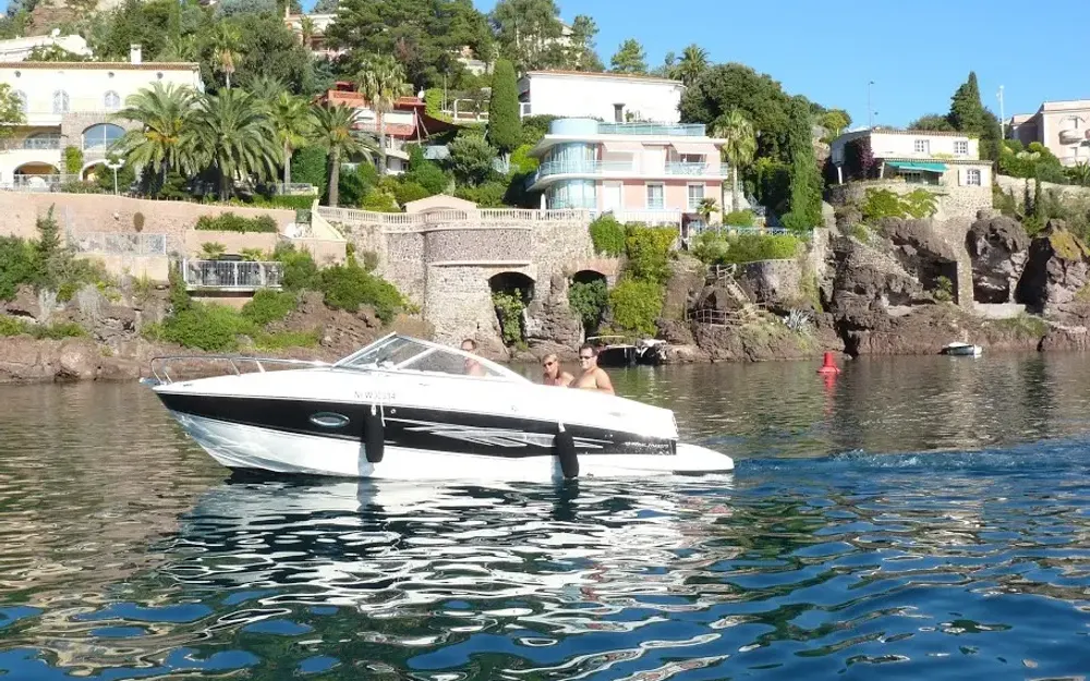 BaylinerBayliner 642 CU