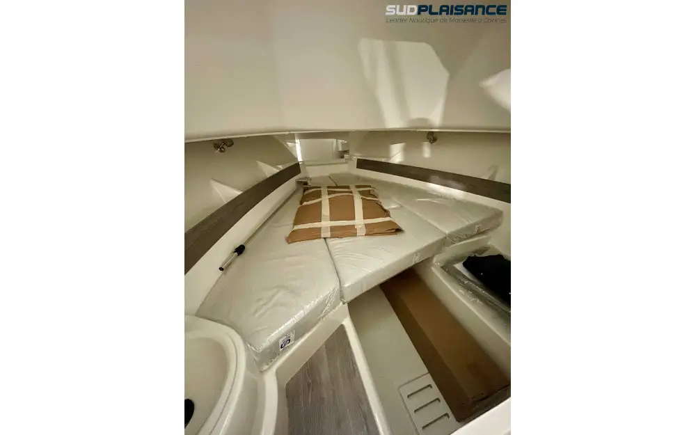 slider 7 White Shark  240 SC