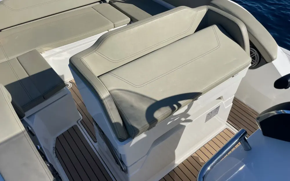 slider 11 Joker Boat Clubman 22 Plus
