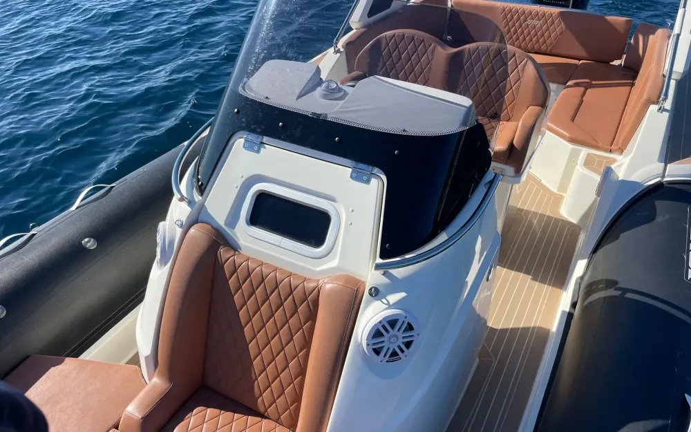 slider 9 Joker Boat Clubman 28