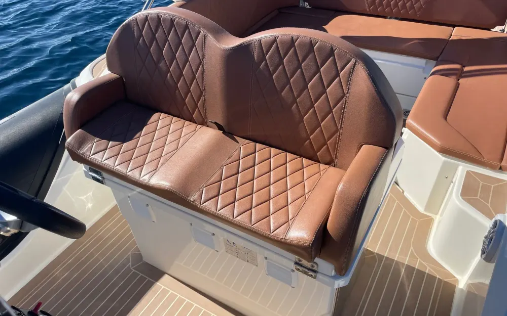 slider 11 Joker Boat Clubman 28