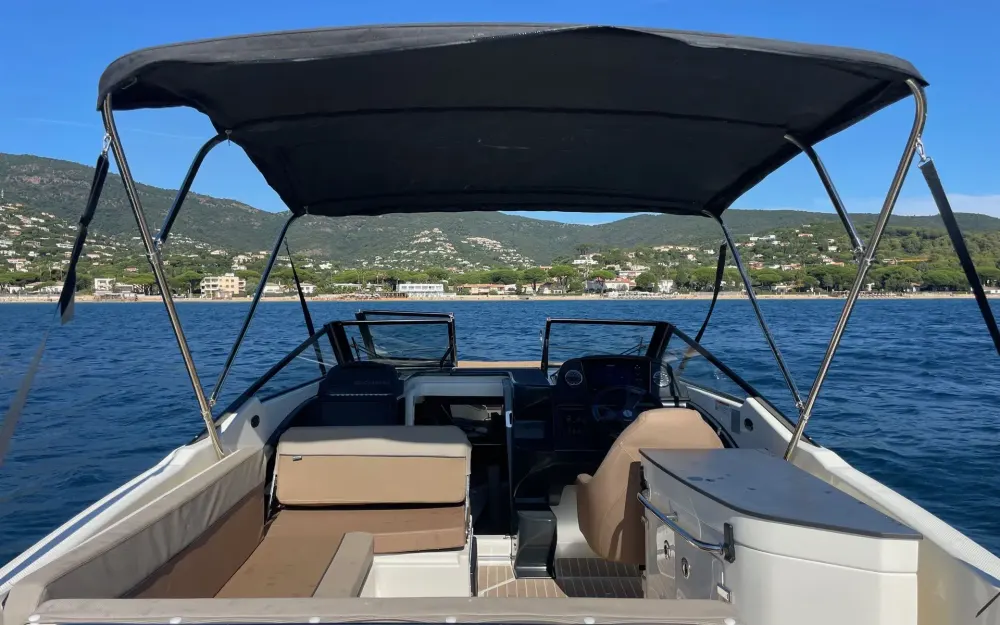 slider 11 Quicksilver Activ 755 Cruiser