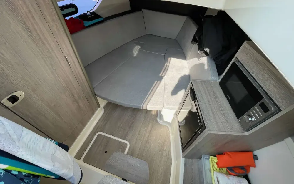 slider 19 Quicksilver Activ 875 Sundeck