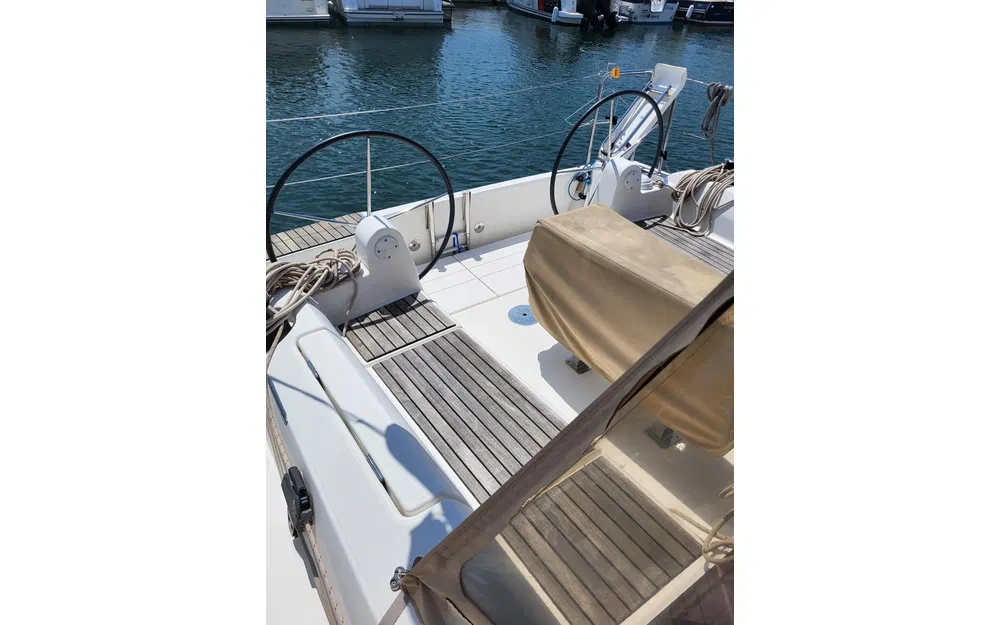 slider 16 Dufour 350