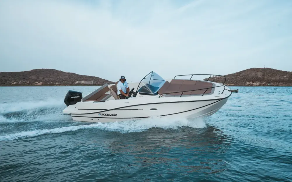 slider 3 Quicksilver Activ 755 Sundeck