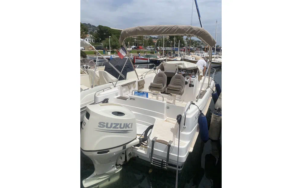 slider 7 B2 Marine Cap Ferret 672