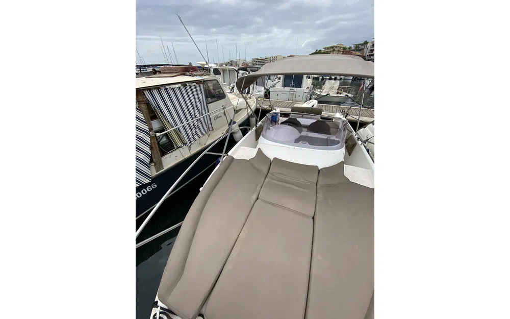 slider 8 B2 Marine Cap Ferret 672