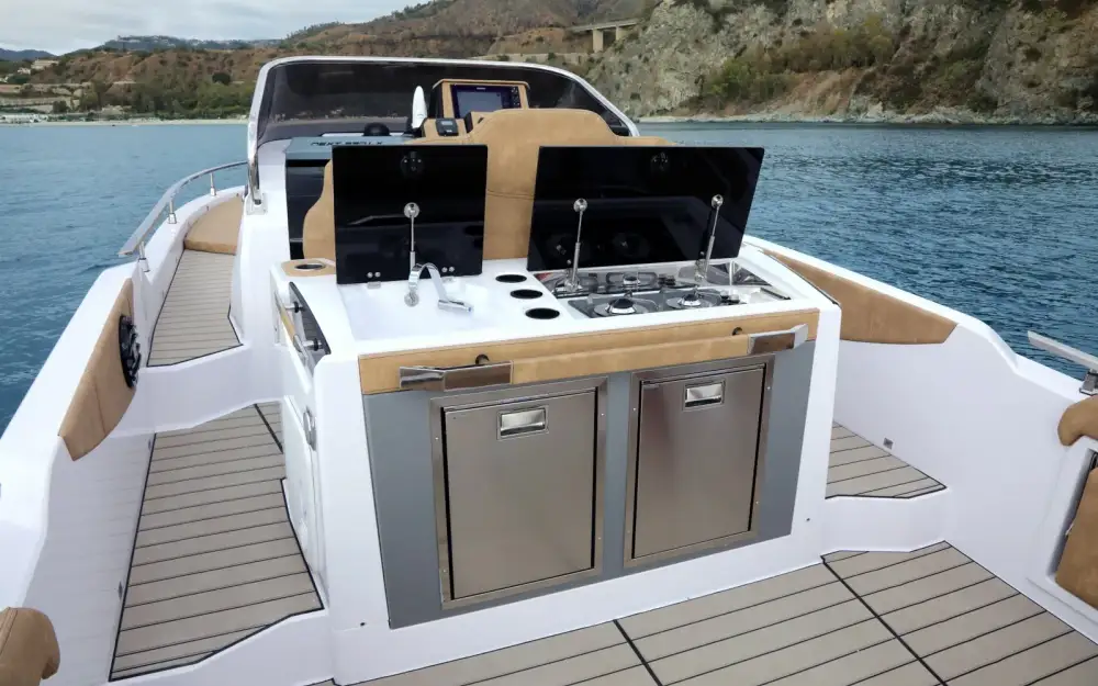 slider 4 Ranieri Next 330 Lx